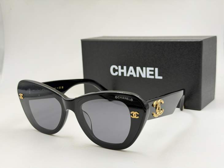 Picture of Chanel Sunglasses _SKUfw80879653fw